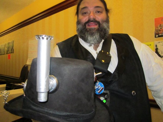 Dominick and his Steam-powered Hat